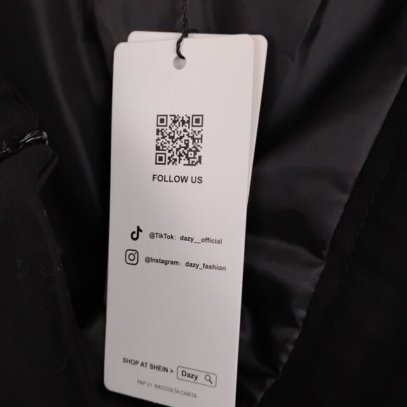 Dazy Pleated Mini Skort Size Medium Black Side Zipper Closure NWT - Picture 7 of 9